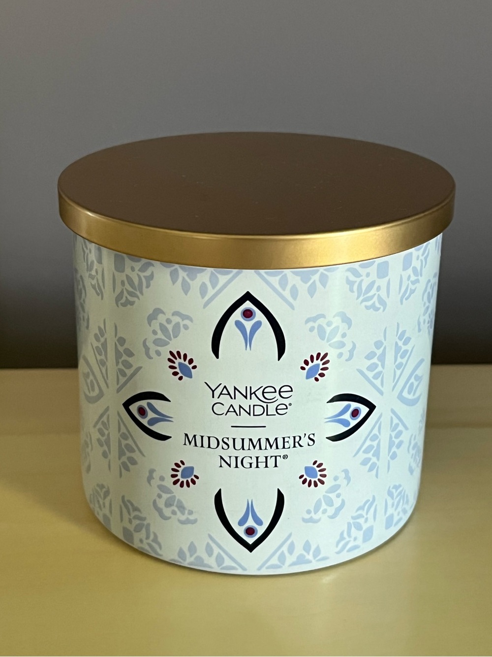 New Yankee Candle Midsummer’s Night Three Wick 14.5 Oz. Candle
